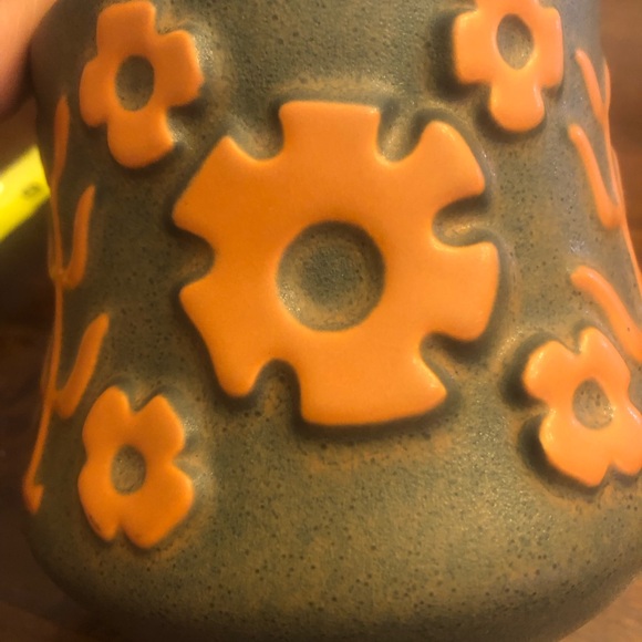 hyalyn Mid Century, Made in USA Pottery Vase - Picture 10 of 10